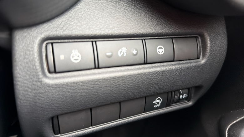 Nissan Juke 1.0 DiG-T 114 Tekna 5dr DCT Petrol Hatchback